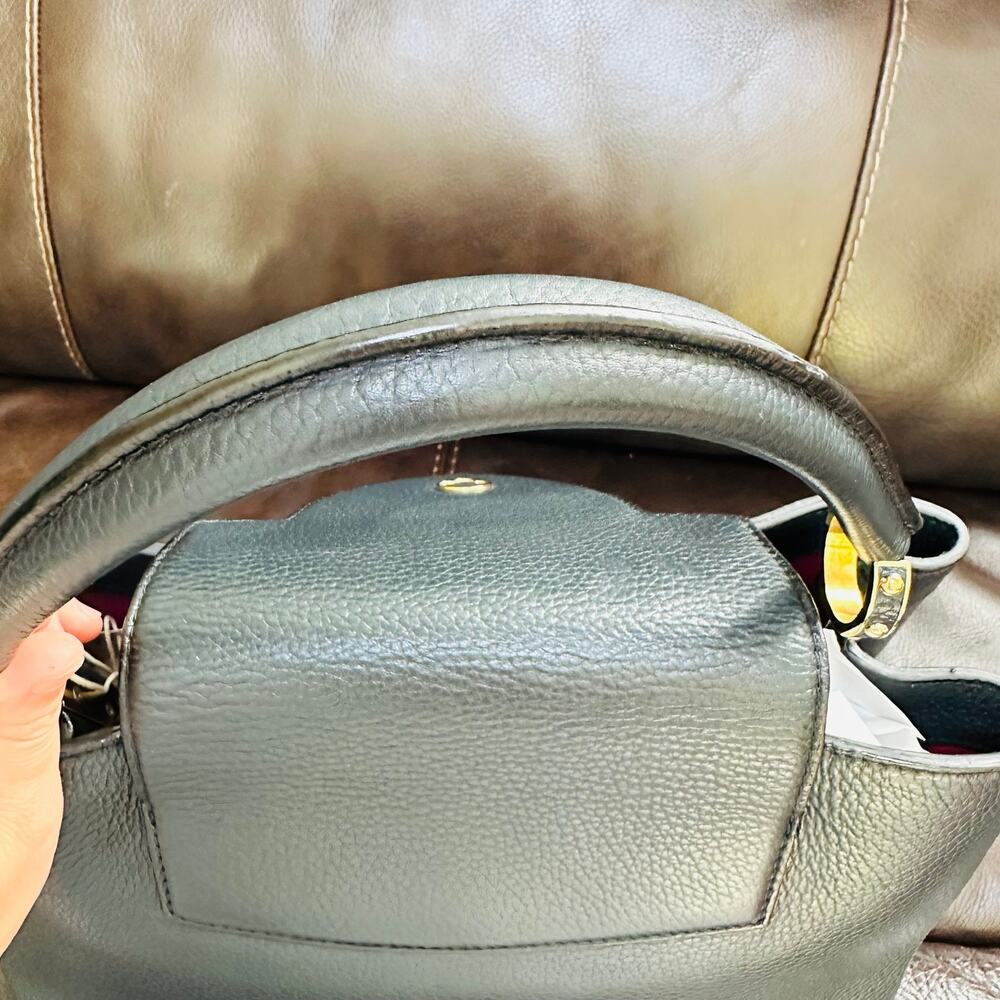 Louis Vuitton Capucines MM Noir - Picture 6 of 15